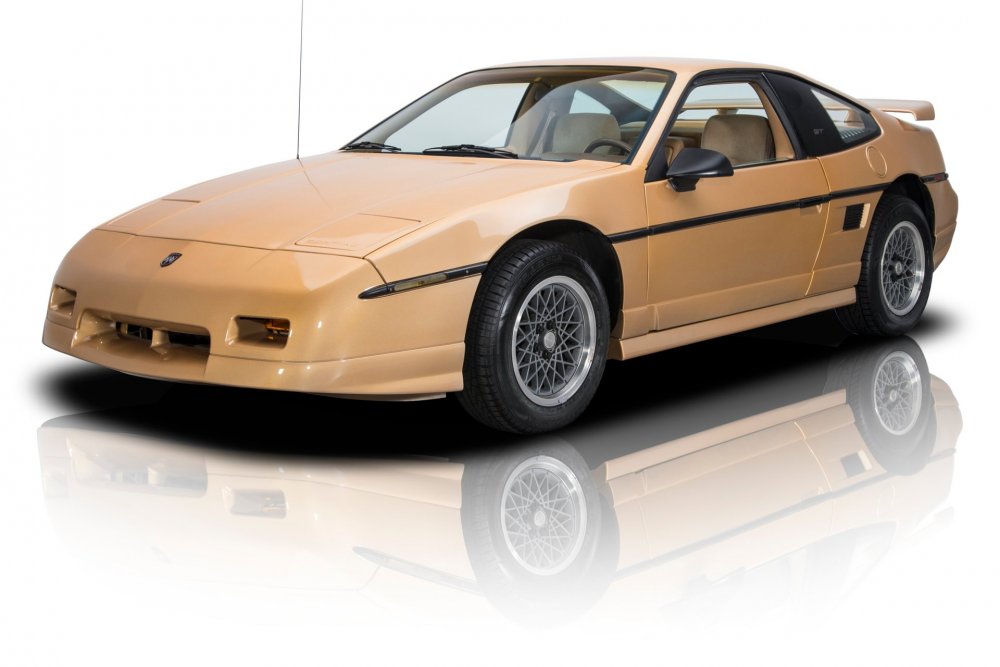 Pontiac Fiero 2.5 at, 1985