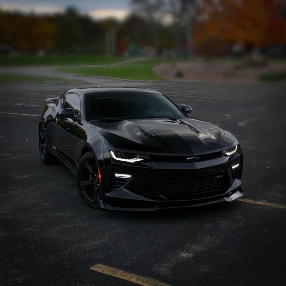 Chevrolet Camaro 2016 черный