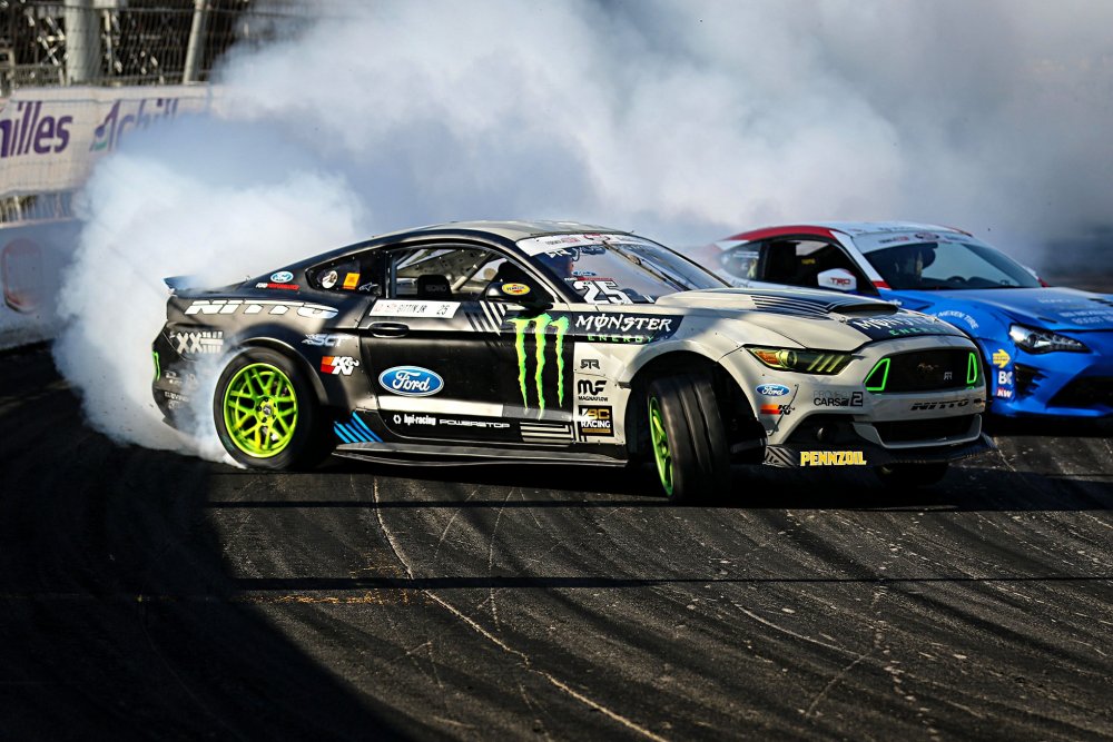 Formula Drift Mustang