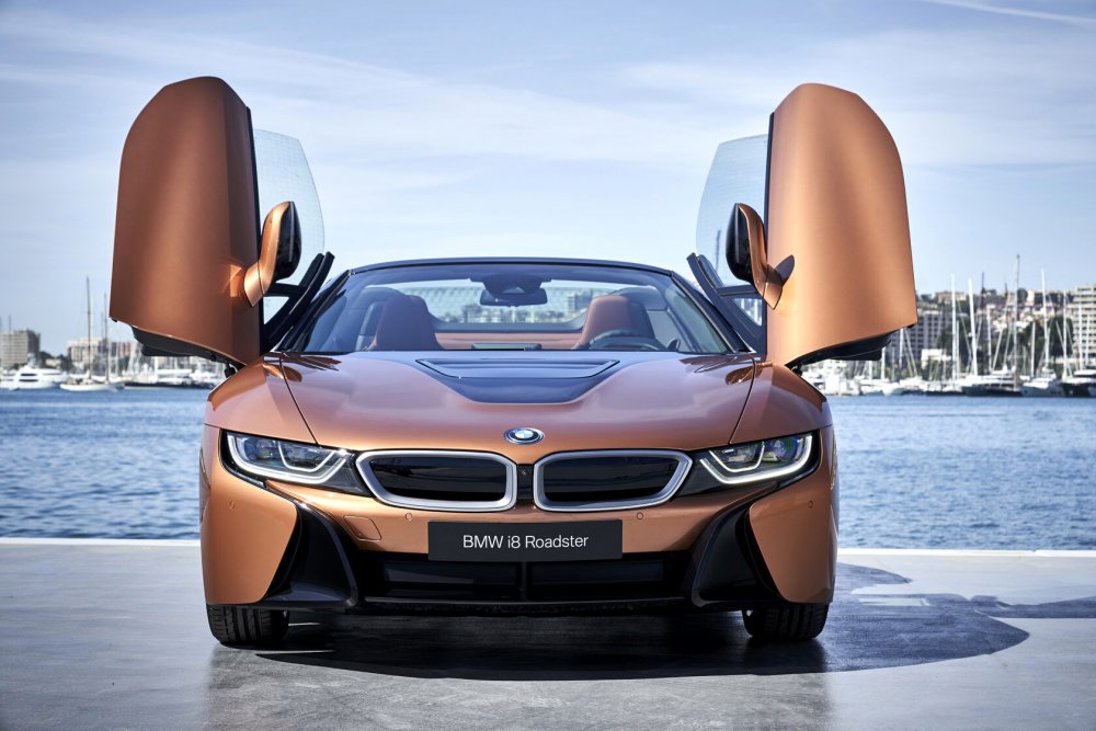 БМВ i8 Roadster 2020