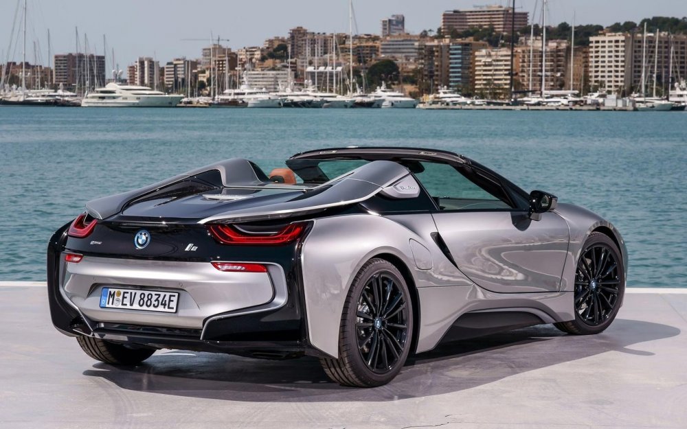 2019 BMW i8 Roadster