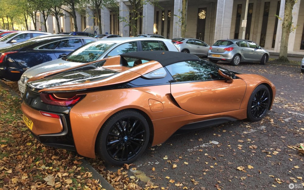 BMW i8 Roadster