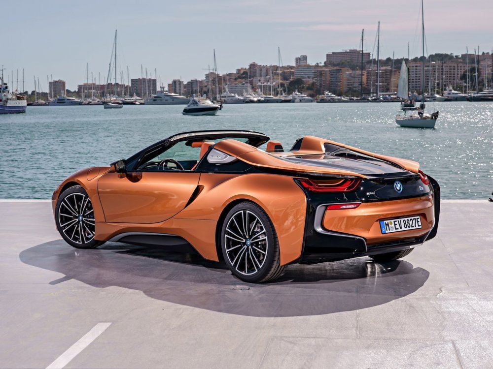 BMW i8 Roadster 2021