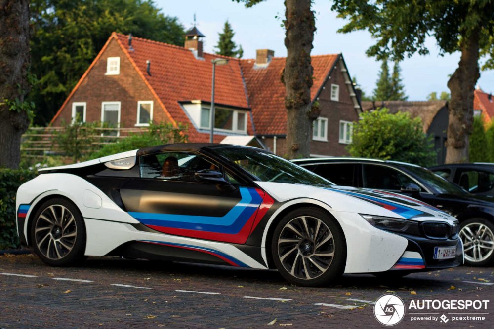 BMW i8 Roadster 2020