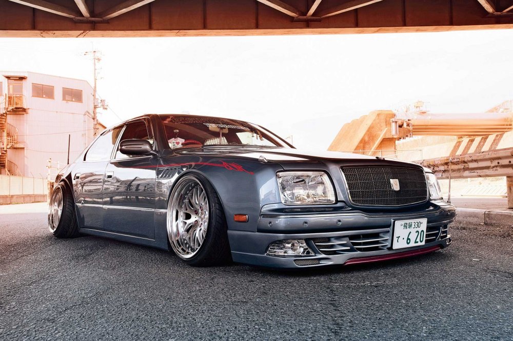 Toyota Crown s130 корч