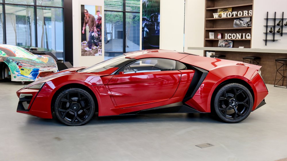 2016 W Motors Lykan Hypersport