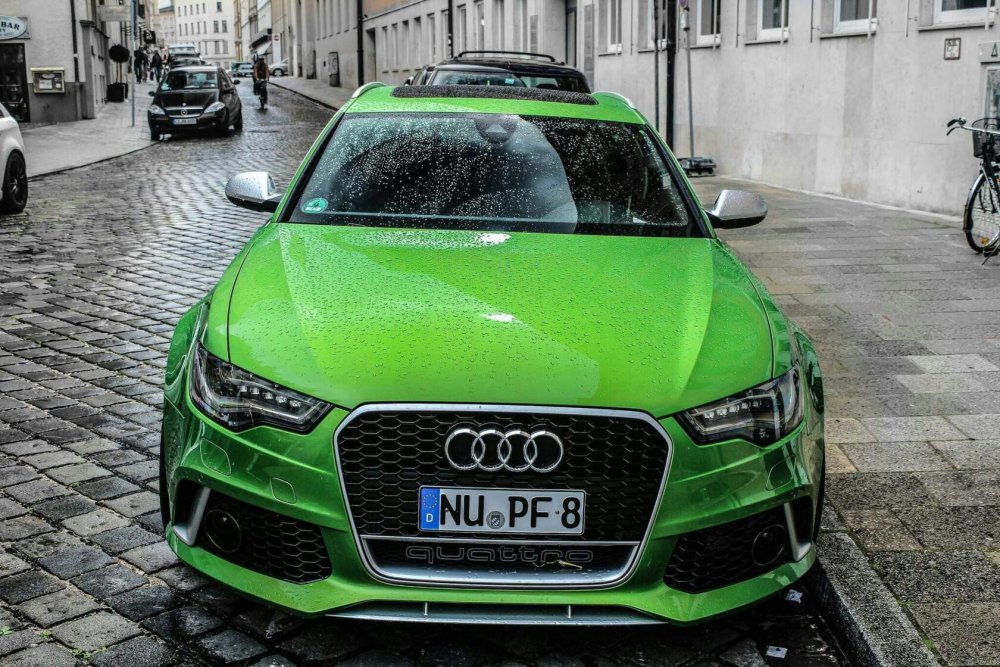 Audi TT 2020 зеленая