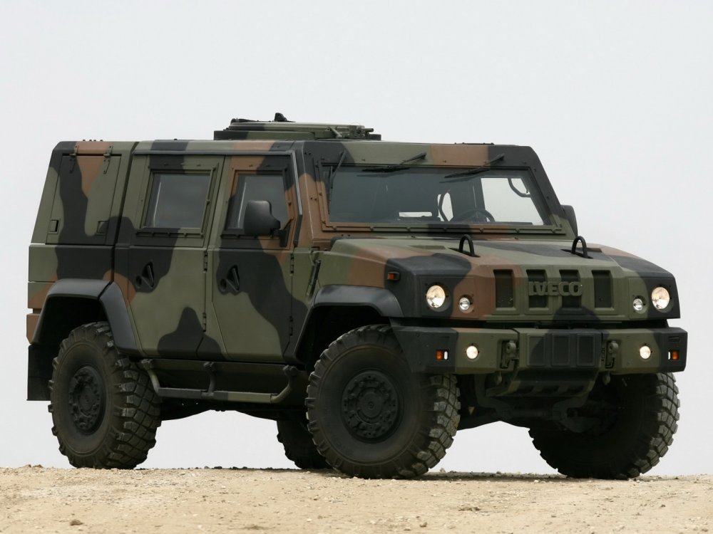 Бронеавтомобиль Iveco LMV «Рысь»