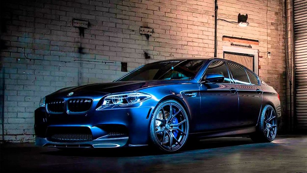 BMW m5 f10 LCI