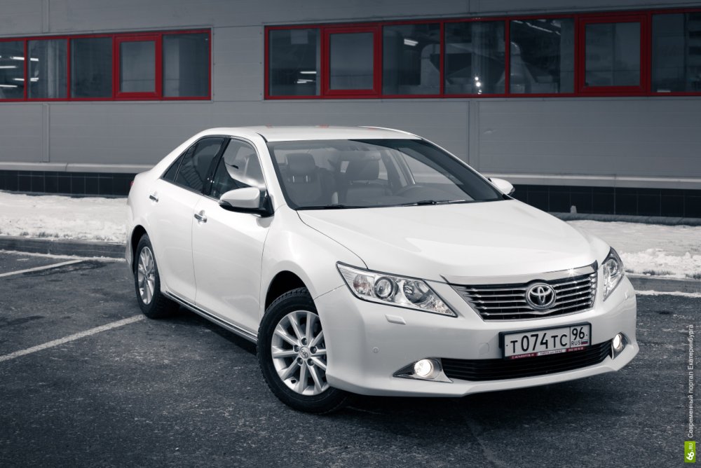 Toyota Camry 2012 White