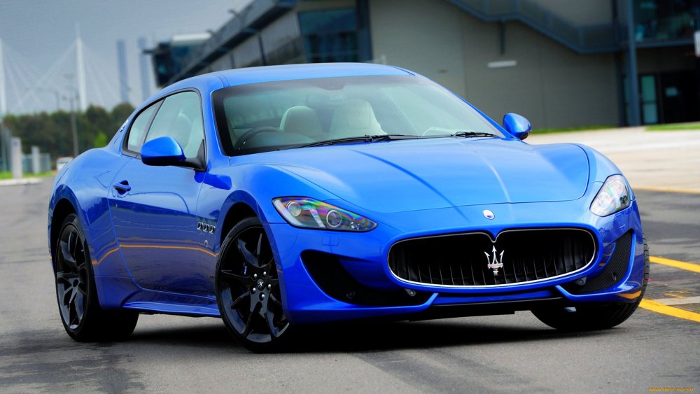 Maserati GRANTURISMO синий