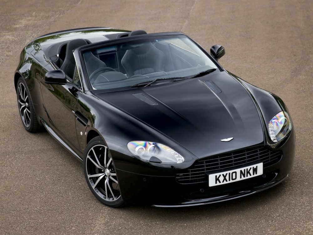 Aston Martin v8 Vantage 2010