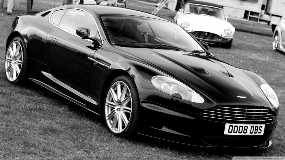 Aston Martin DBS v12