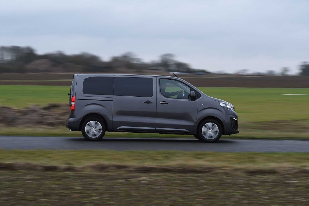 Peugeot traveller, с889вс