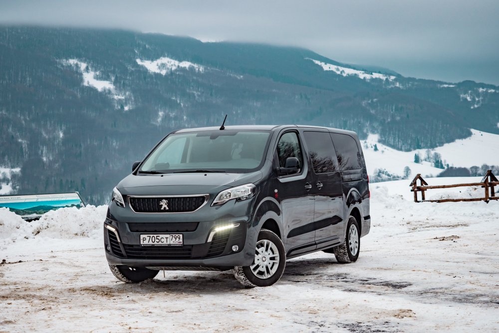 Peugeot traveller 2016