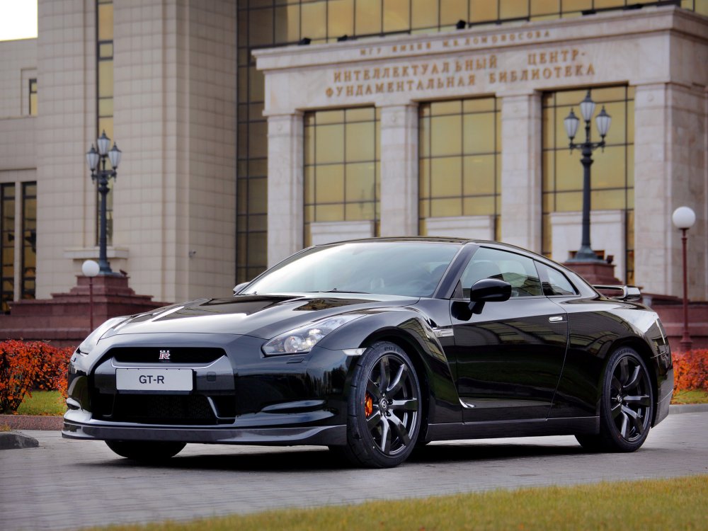 Nissan GTR r35 черный