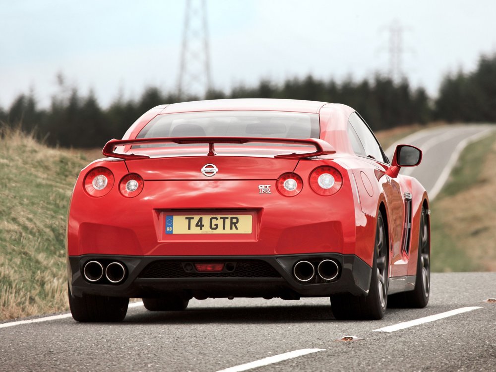 Nissan Skyline 2013