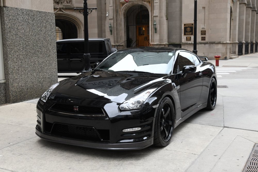 Nissan GTR Black Edition