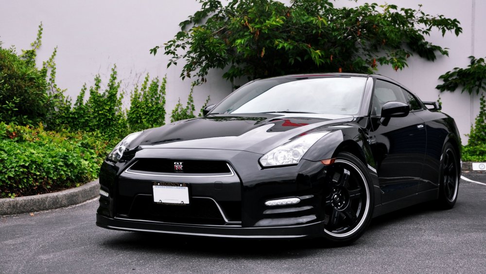 Nissan Skyline GTR r35 Black