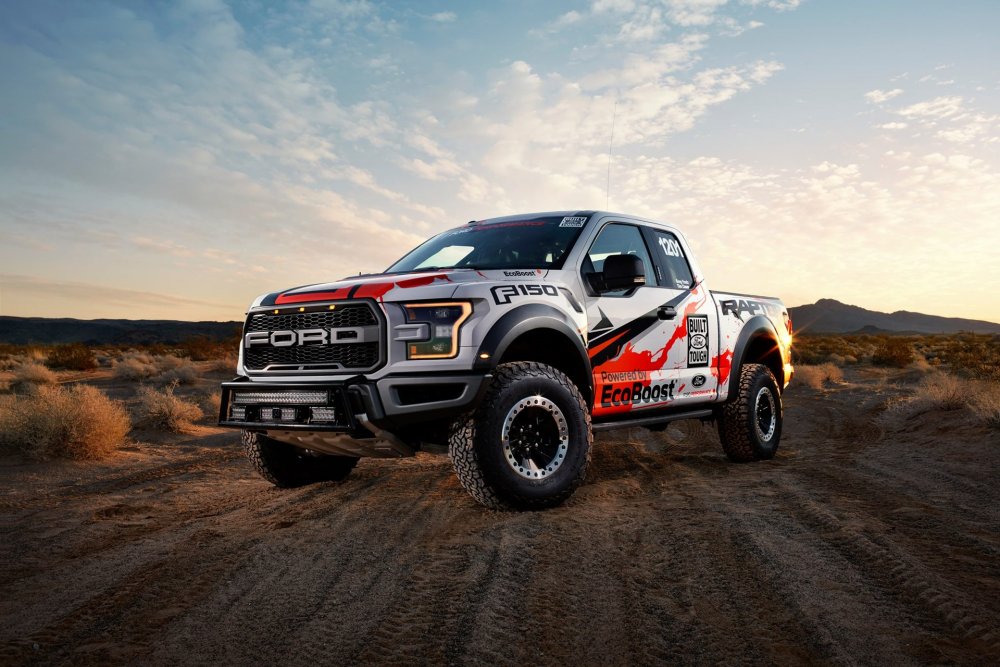 Ford f-150 Raptor Race Truck 2017