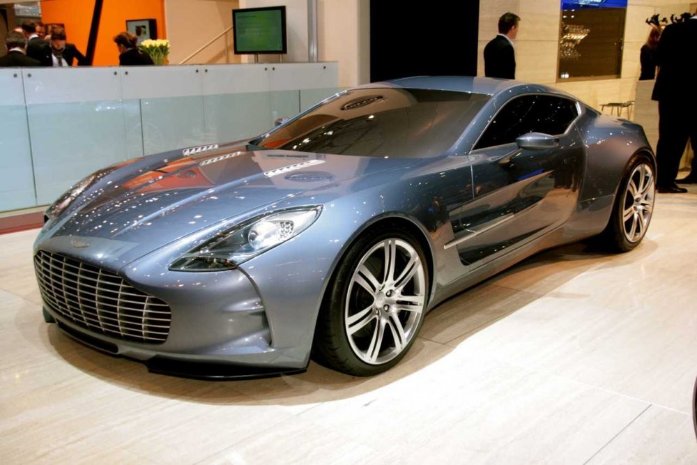 Aston Martin one-77