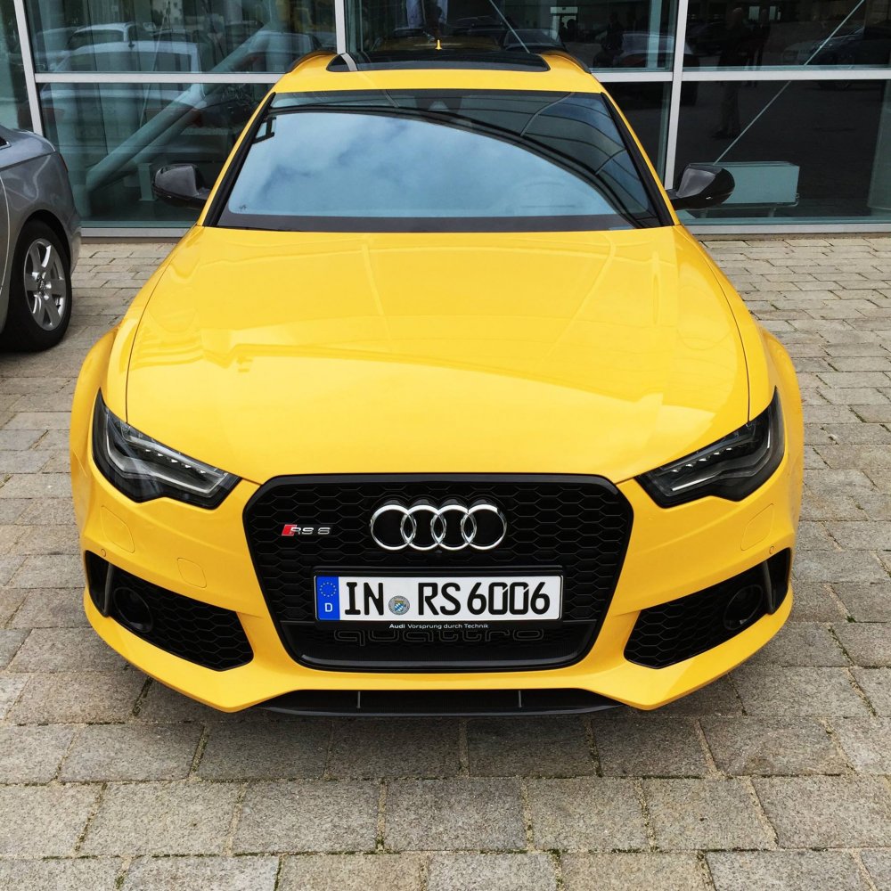 Audi rs3 sedan Yellow