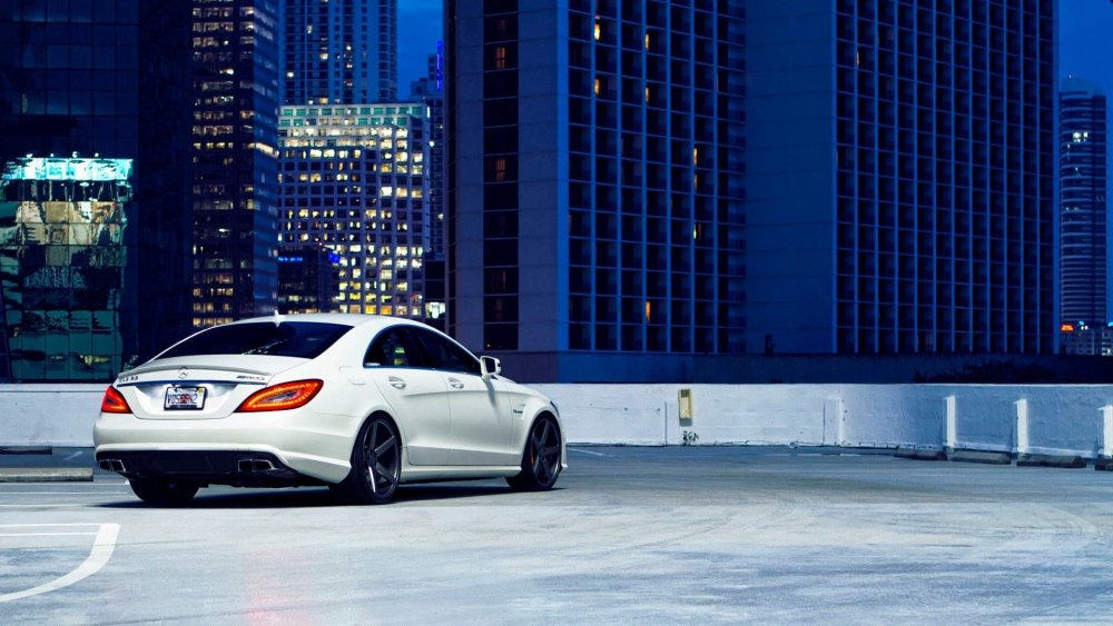 Mercedes Benz CLS 63 AMG 1920x1080