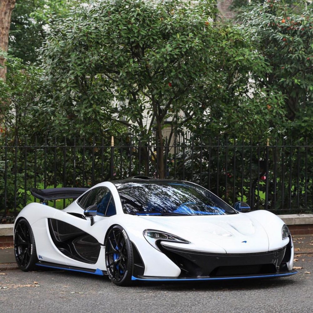 MCLAREN p1 GTR White