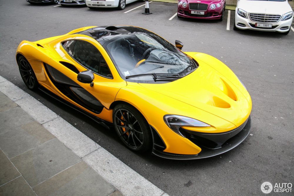 MCLAREN p1 белый