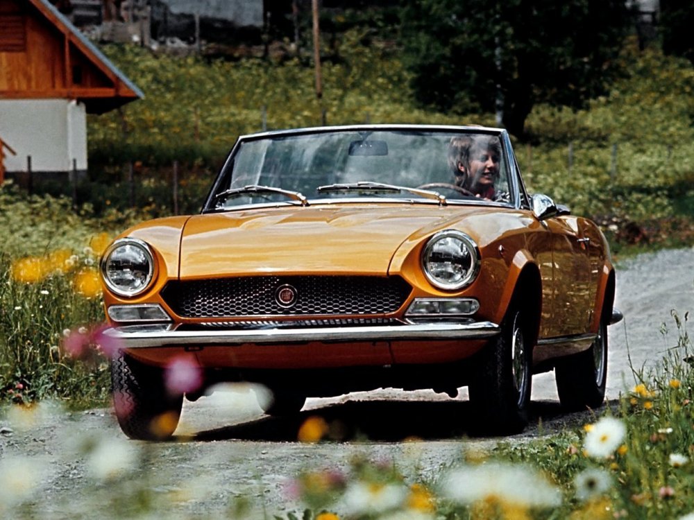 Фиат 124 Sport Spider