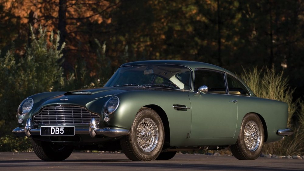 Автомобиль Aston Martin db5