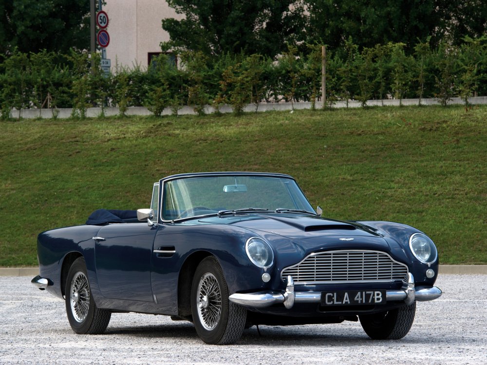 Автомобиль Aston Martin db5