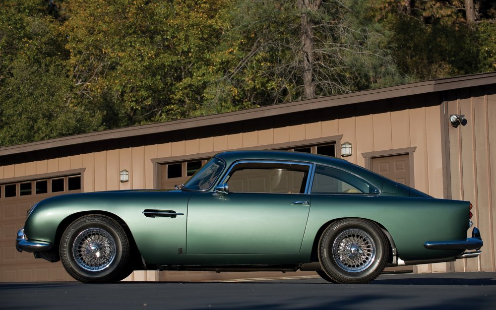 Aston Martin db5 James Bond