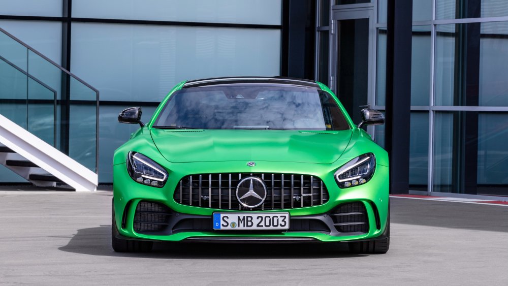 2017 Mercedes-AMG gt r