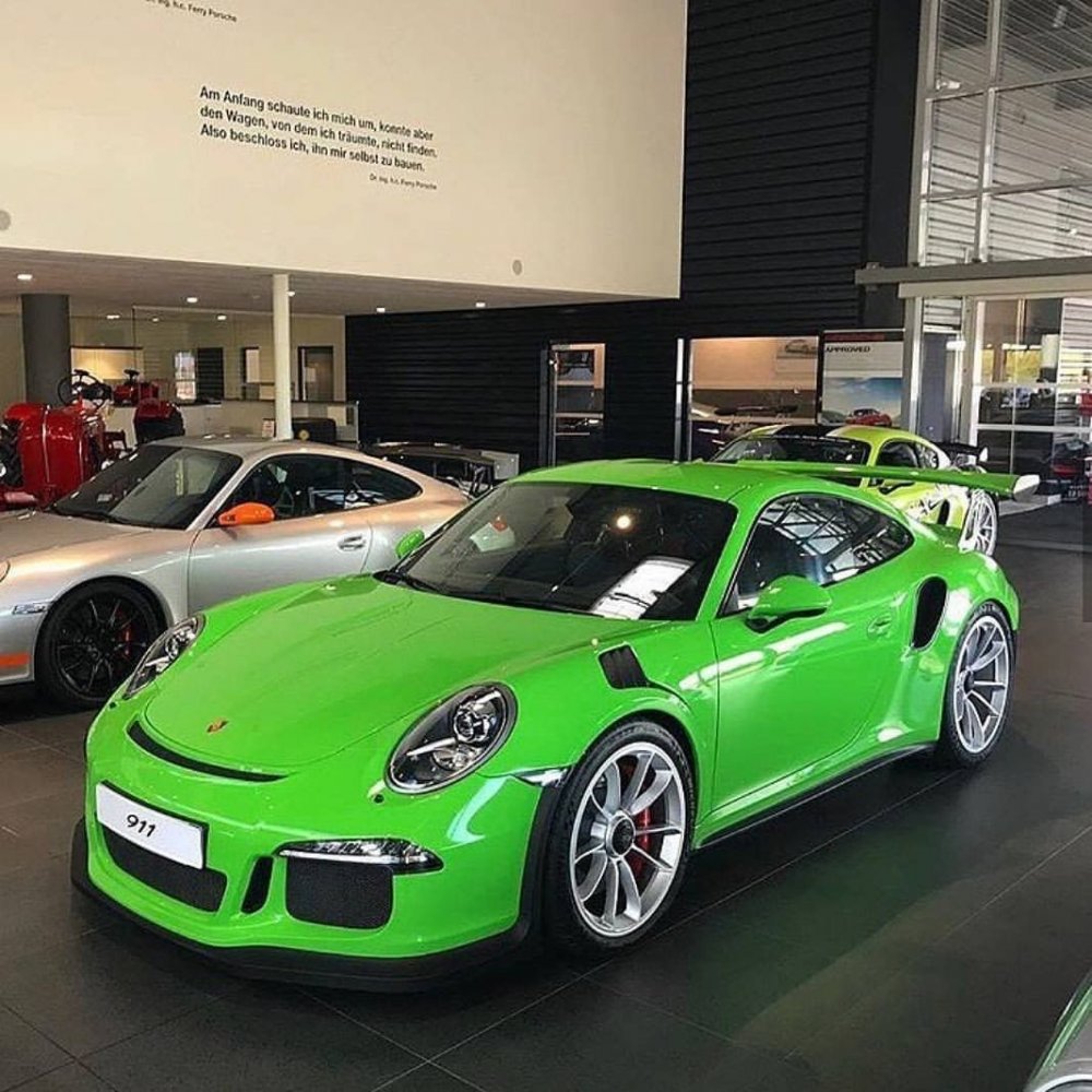 Порше 911 gt3 RS зеленый