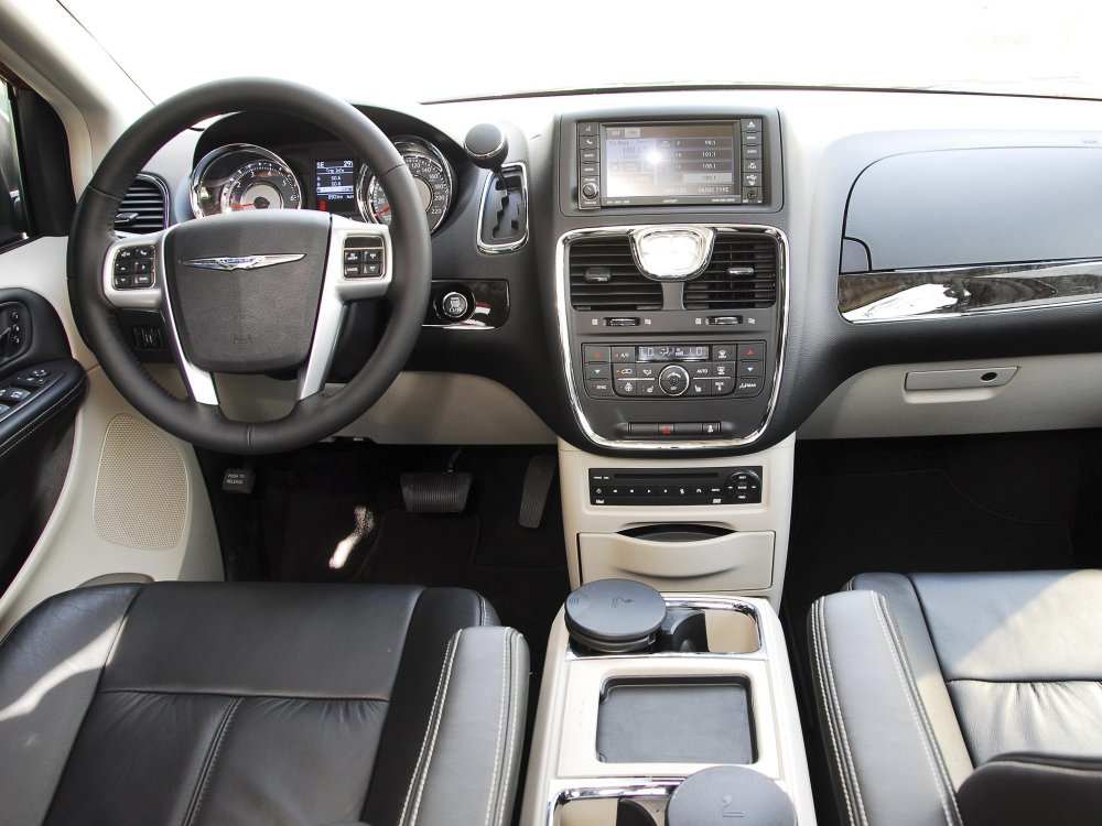 Chrysler Grand Voyager 2014 салон