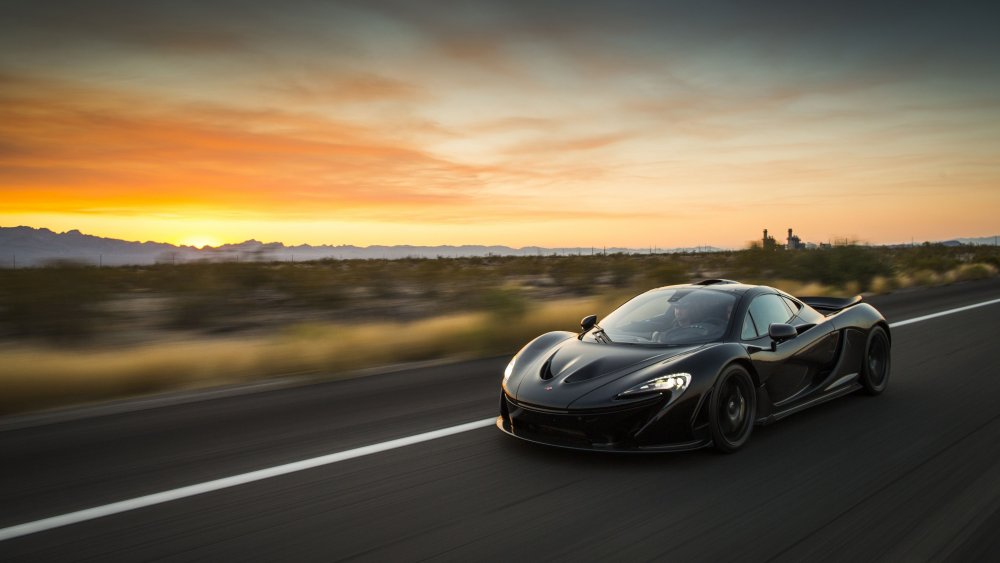 Спорткар MCLAREN p1