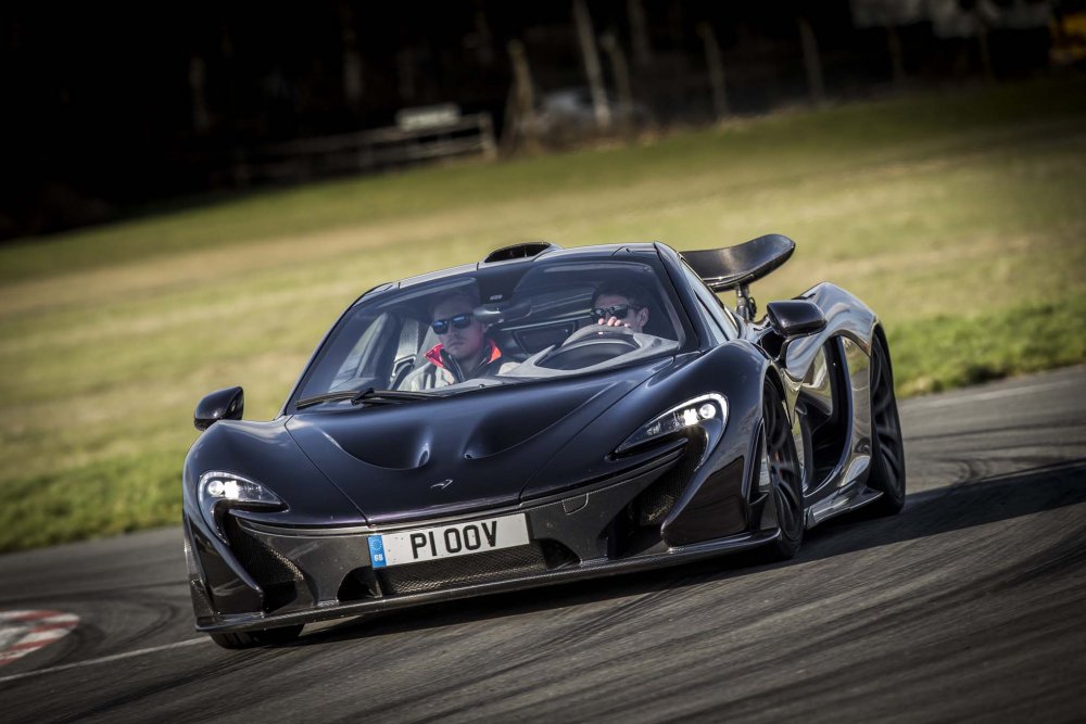 MCLAREN p1 GTR чёрный