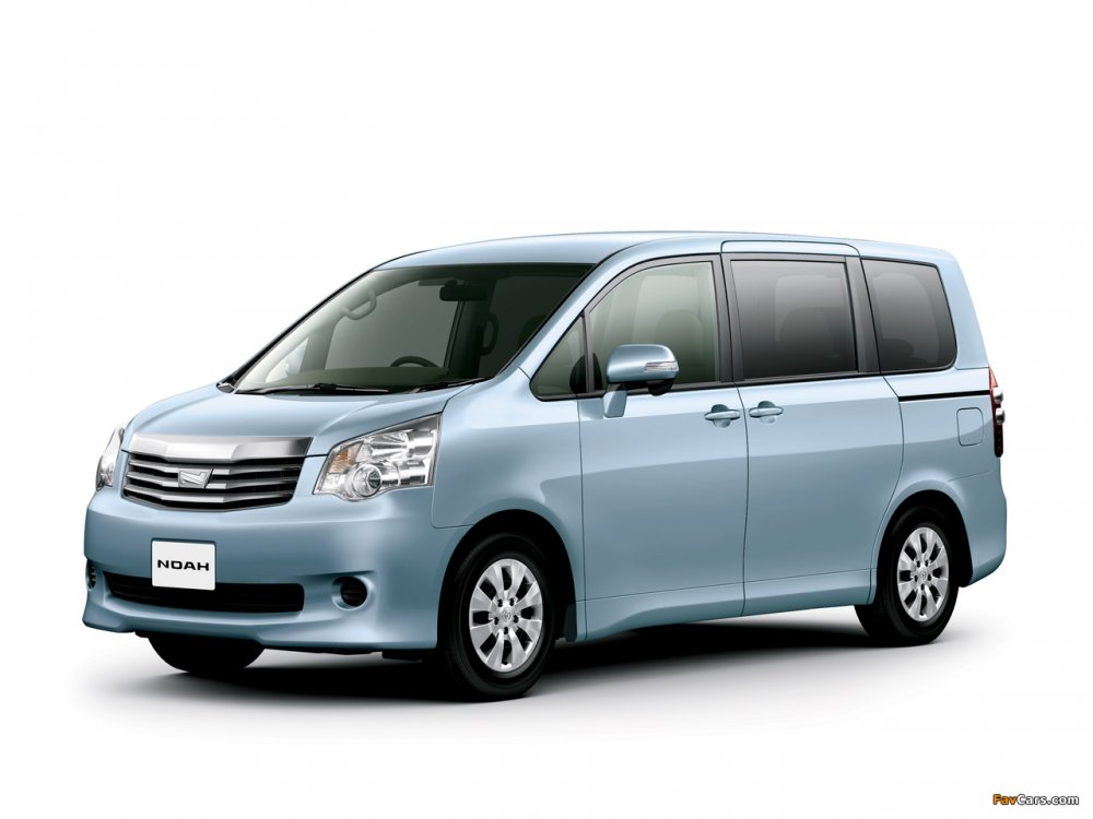 Toyota Noah 2014