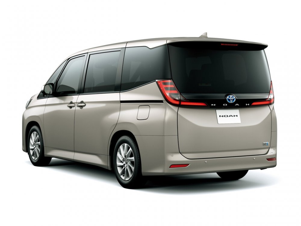 Toyota Noah 2022