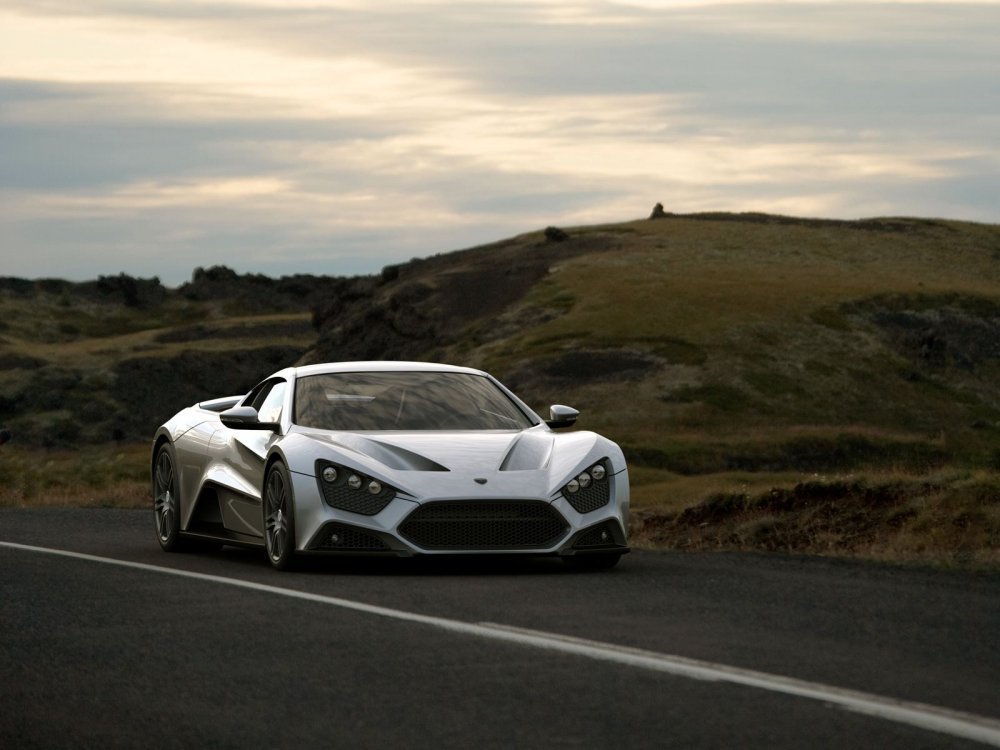 Спорткар Zenvo st1