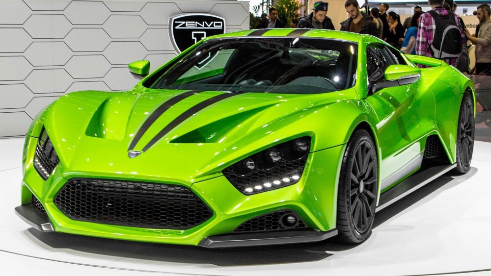 Машина Zenvo st1