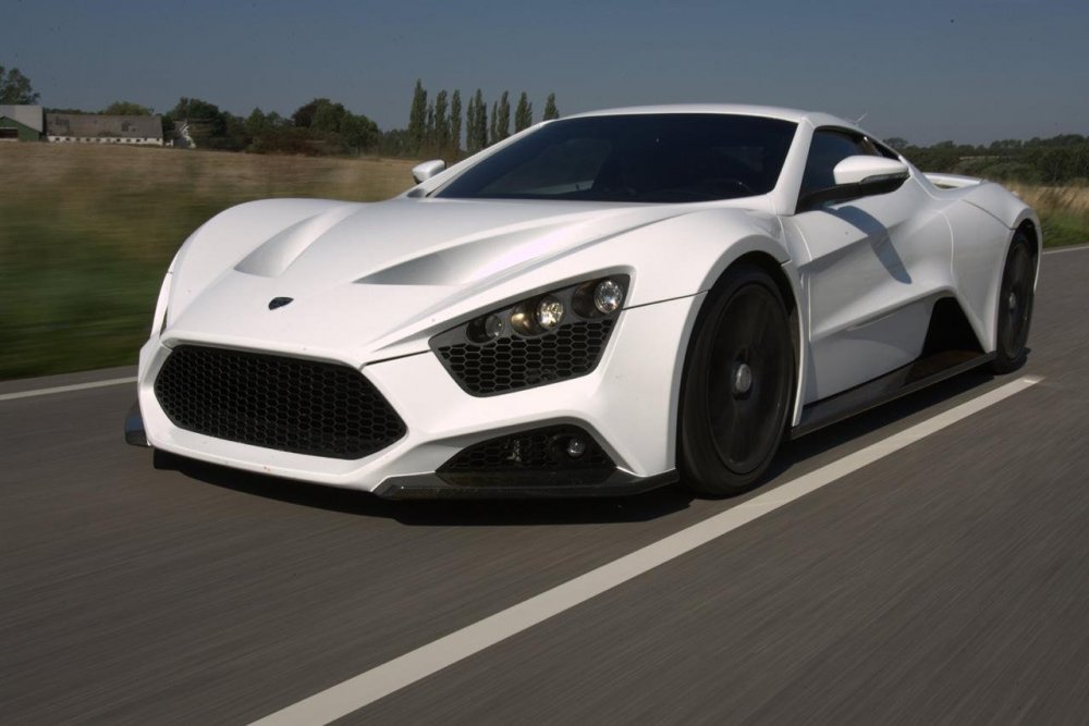 Машина Zenvo st1