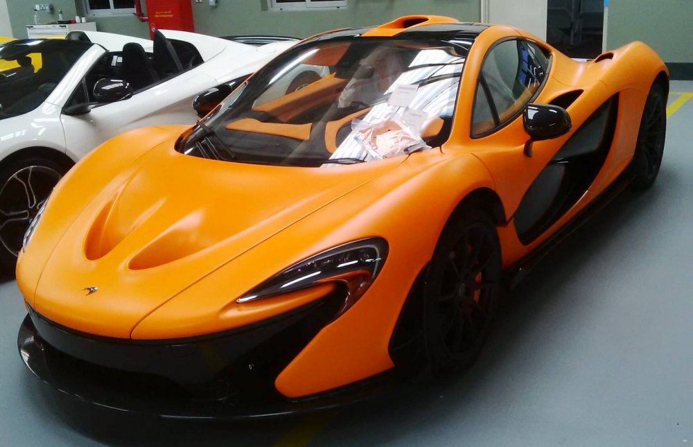 Машина MCLAREN p1