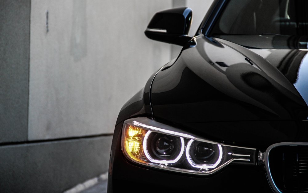 BMW f30 Angel Eyes