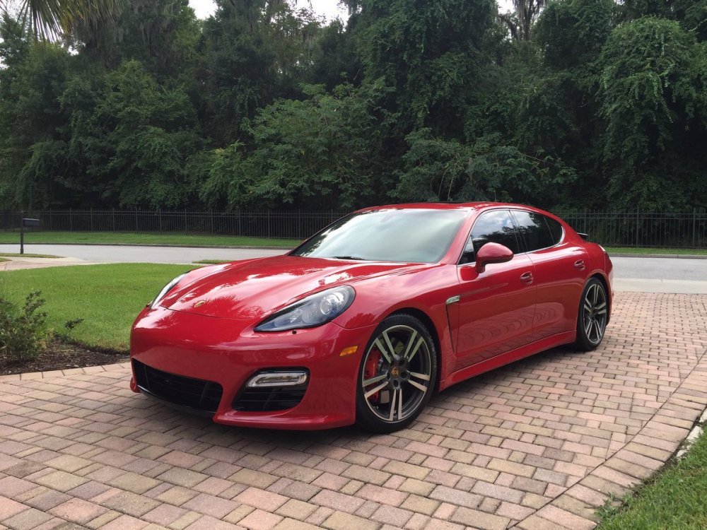 Porsche Panamera GTS