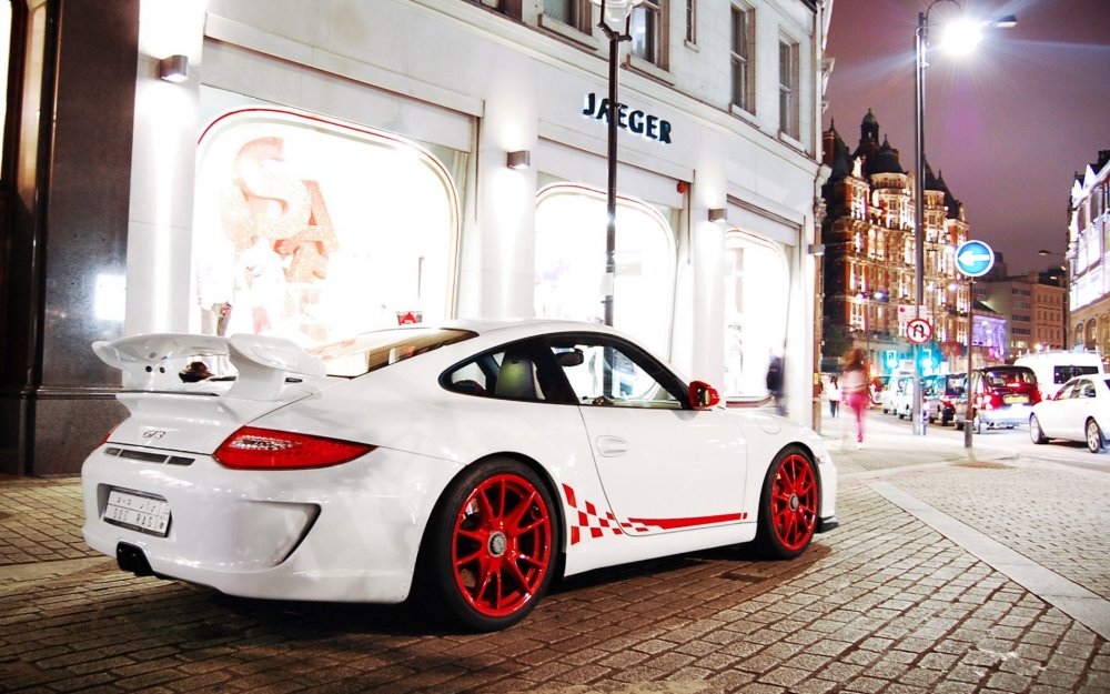 Porsche 911 992 Lava Orange