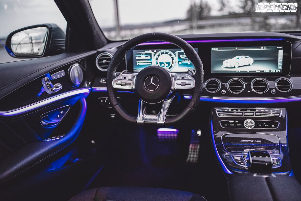 Mercedes e63s AMG салон