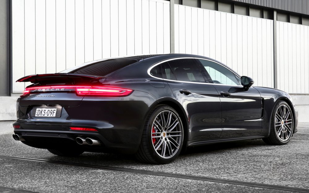 Porsche Panamera Turbo s 971