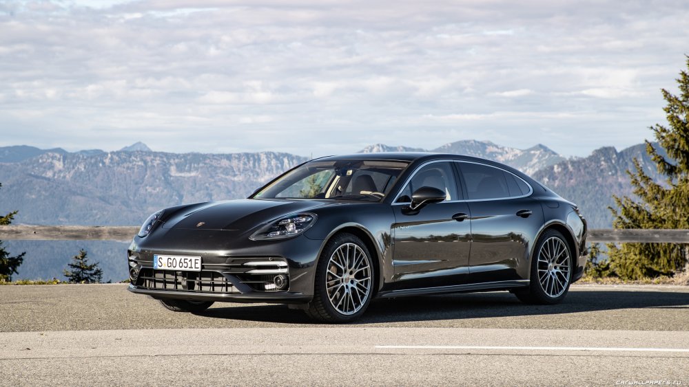 Porsche Panamera Turbo 2020